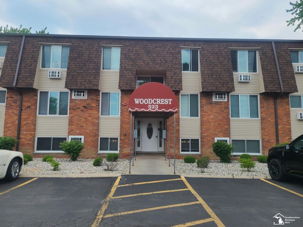 523 John Anderson Court, Monroe, MI 48162