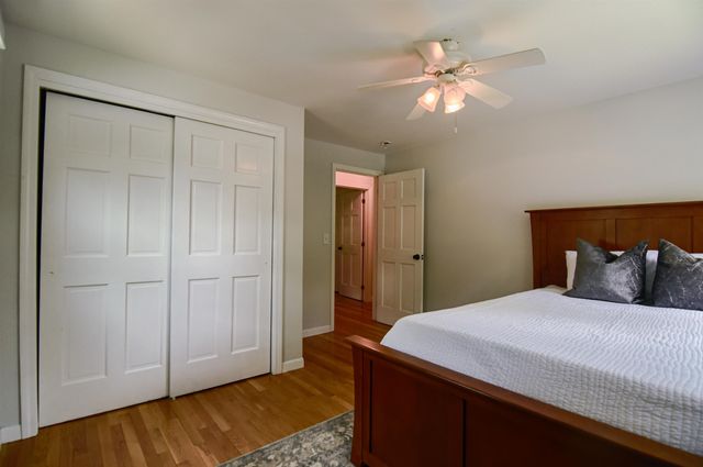 16 Century Road, Nashua, NH 03064