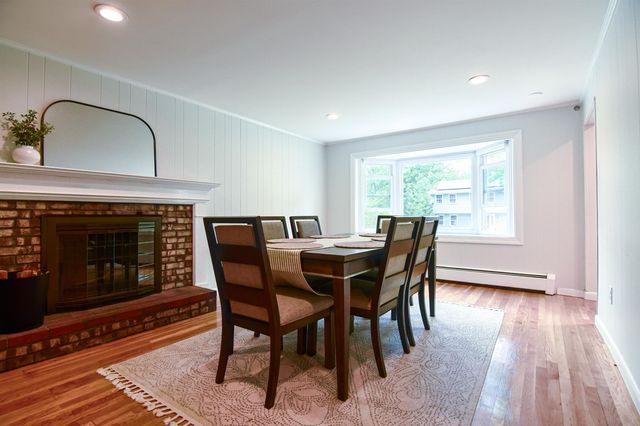 16 Century Road, Nashua, NH 03064