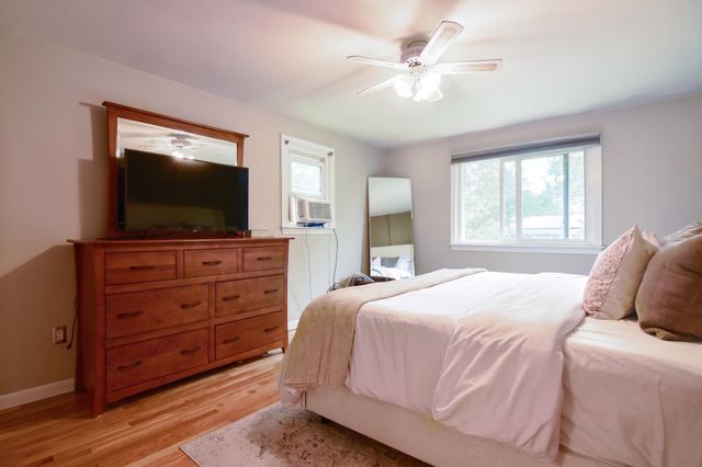 16 Century Road, Nashua, NH 03064