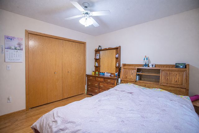 1242 Myrtle Street N, Maplewood, MN 55119