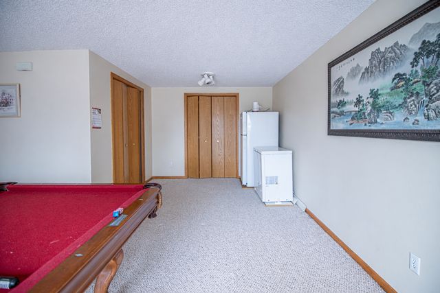 1242 Myrtle Street N, Maplewood, MN 55119