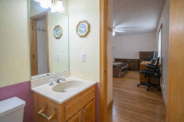 1242 Myrtle Street N, Maplewood, MN 55119