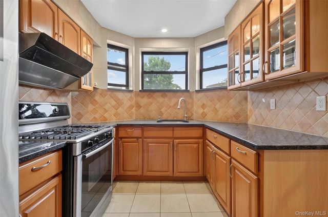 198-23 29th Avenue, Flushing, NY 11358