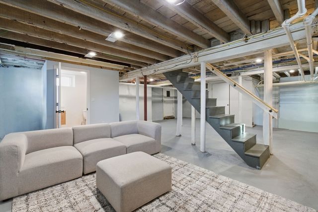 80 Blue Hills Pkwy, Milton, MA 02186