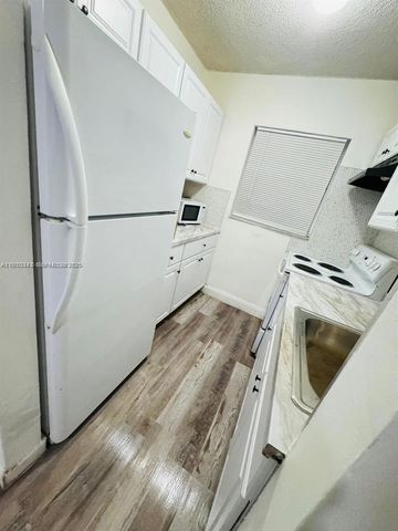 932 NW 5th Street, Miami, FL 33128