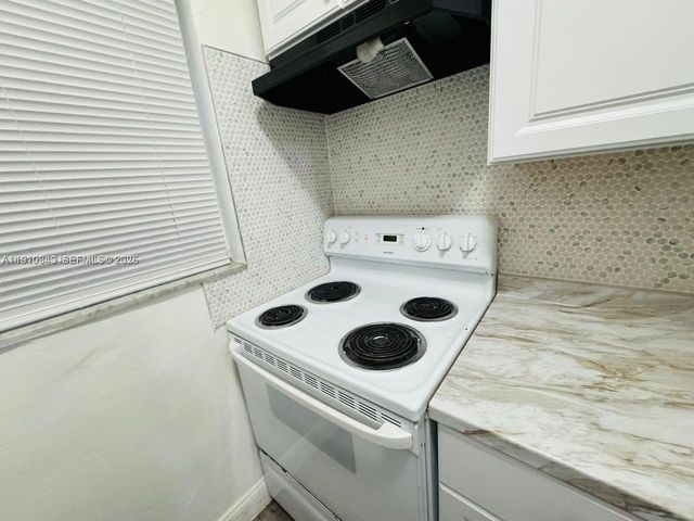 932 NW 5th Street, Miami, FL 33128