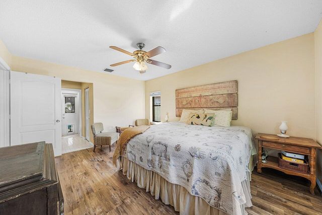 1510 Firethorn Drive, Wellington, FL 33414