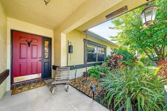 1510 Firethorn Drive, Wellington, FL 33414