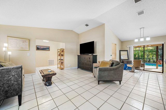 1510 Firethorn Drive, Wellington, FL 33414