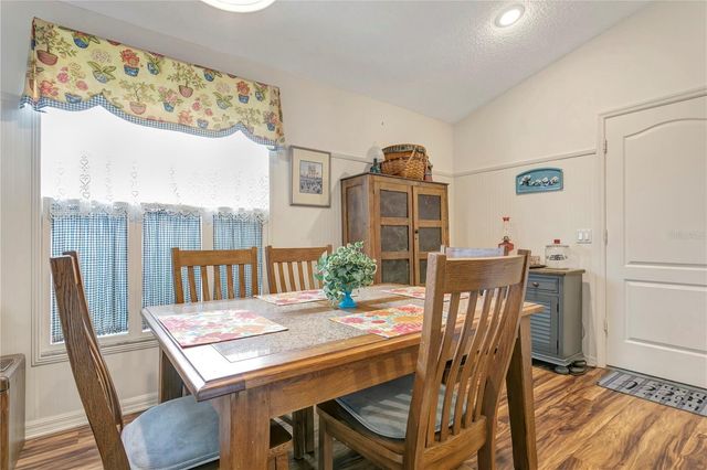 3049 BEAVER POND TRAIL, Valrico, FL 33596