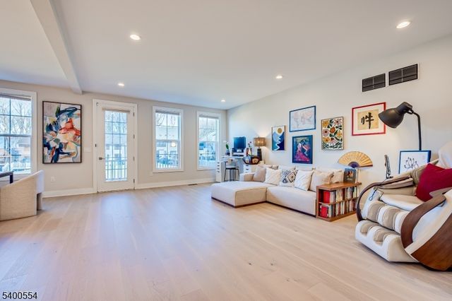 11 Swenson St, Denville Twp., NJ 07834