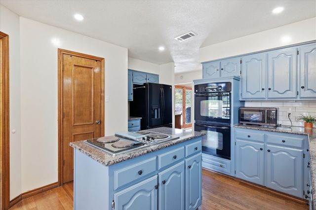 1332 Rolling Acres Drive, Argyle, TX 76226
