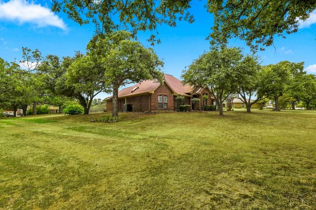 1332 Rolling Acres Drive, Argyle, TX 76226