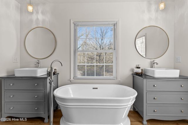 95 Windsor Street, Goldston, NC 27252