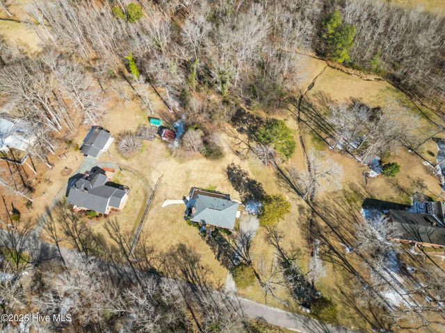 95 Windsor Street, Goldston, NC 27252