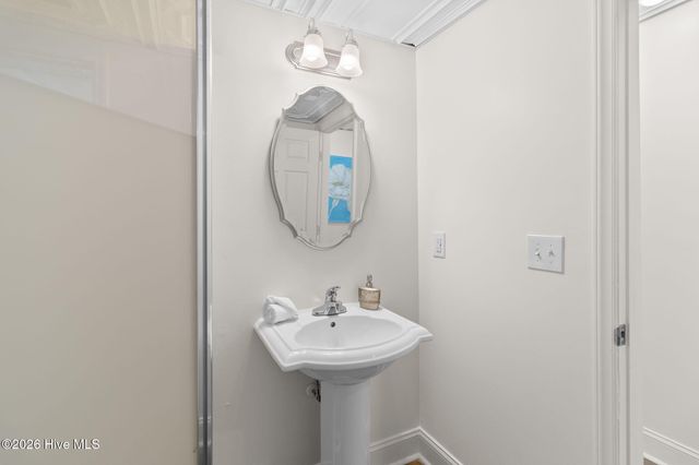 95 Windsor Street, Goldston, NC 27252