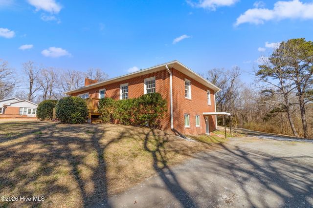 95 Windsor Street, Goldston, NC 27252