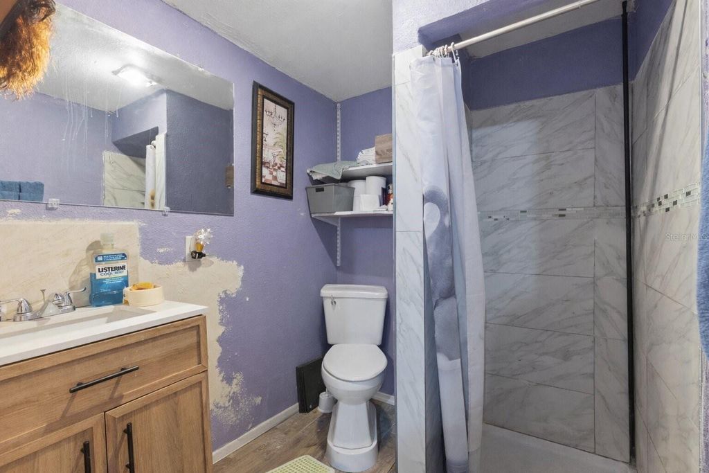 Image 12 of property listing at Address unavailable.