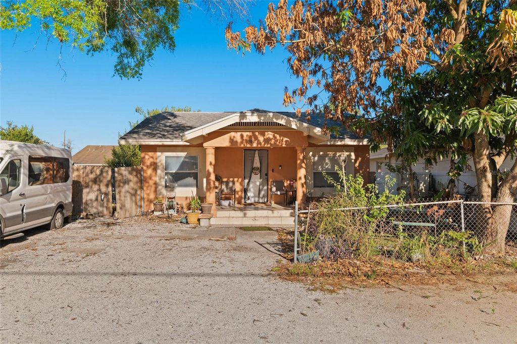 Image 17 of property listing at Address unavailable.