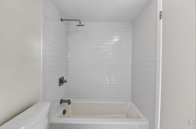 3800 Washington Road 712, West Palm Beach, FL 33405