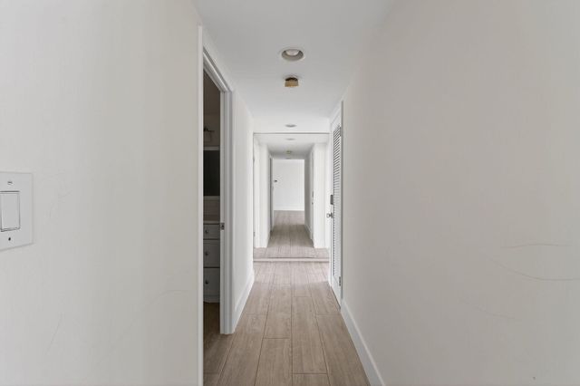 3800 Washington Road 712, West Palm Beach, FL 33405