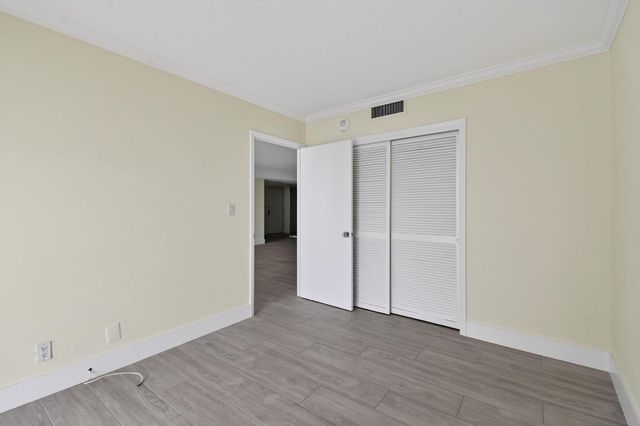 3800 Washington Road 712, West Palm Beach, FL 33405