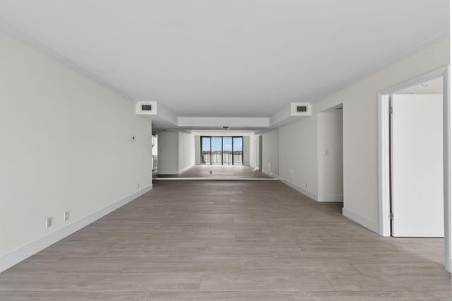 3800 Washington Road 712, West Palm Beach, FL 33405