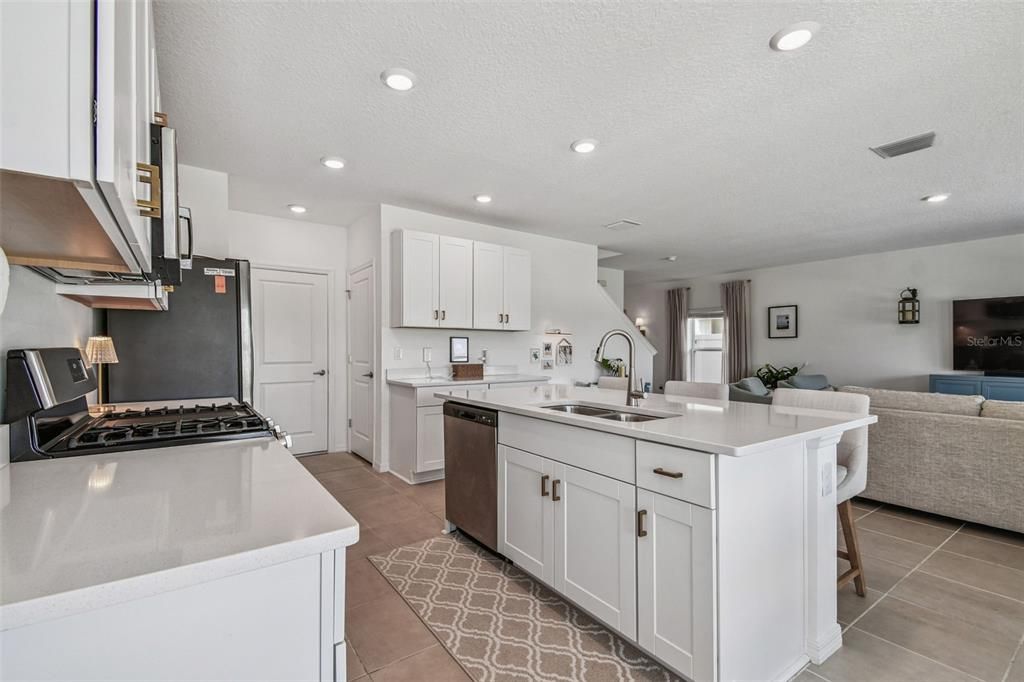 Image 10 of property listing at 11220 FIELDSTONE DRIVE, Palmetto, FL 34221