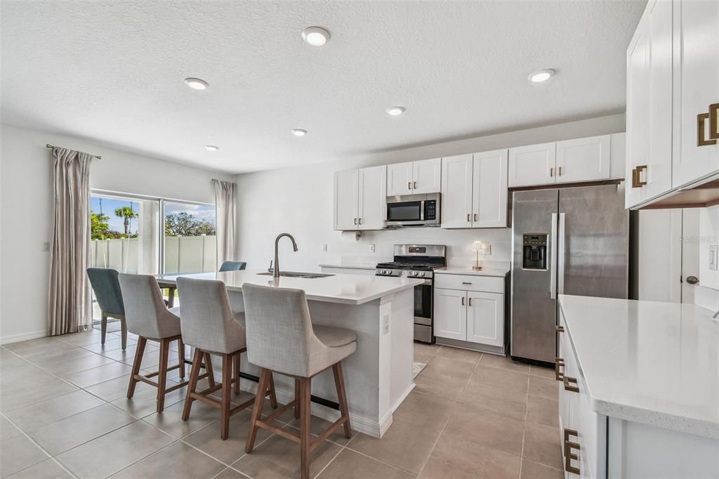 Image 11 of property listing at 11220 FIELDSTONE DRIVE, Palmetto, FL 34221