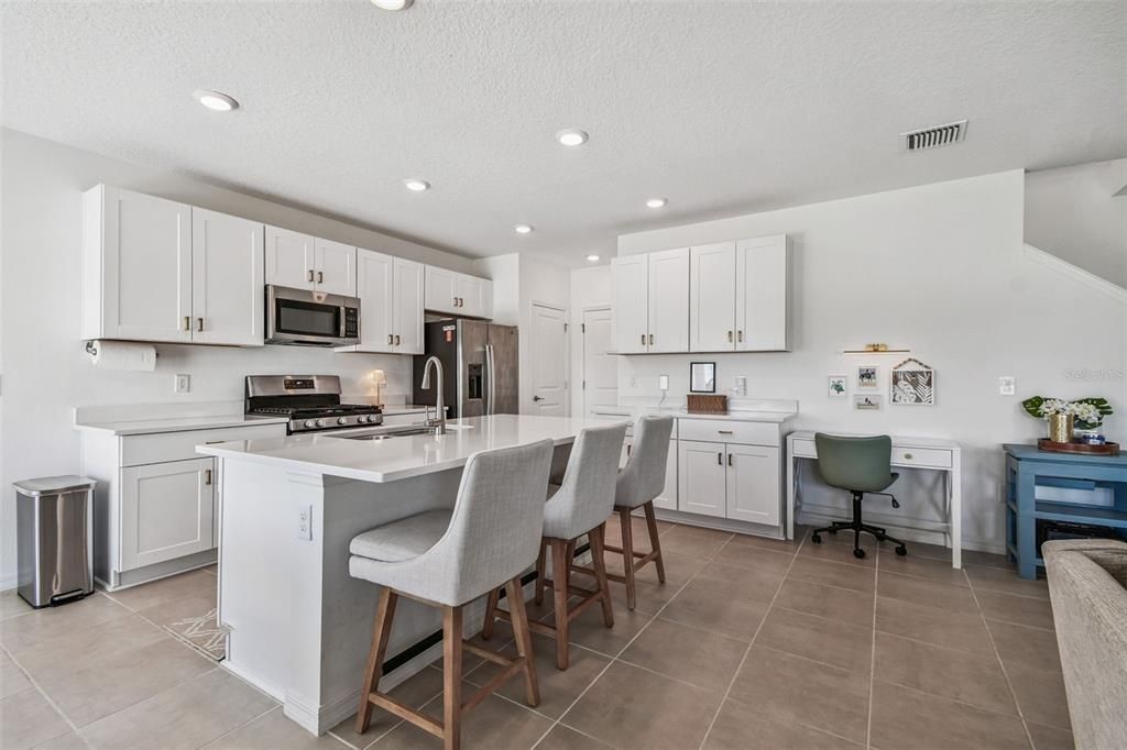 Image 13 of property listing at 11220 FIELDSTONE DRIVE, Palmetto, FL 34221