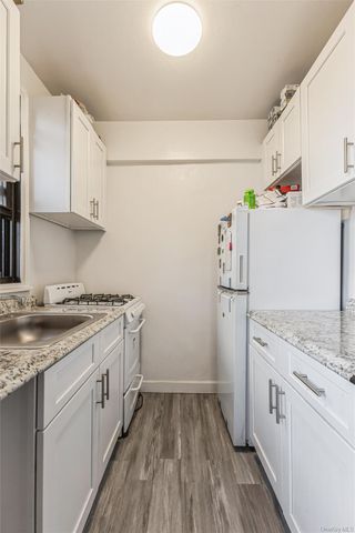 98-19 64th Avenue 3D, Rego Park, NY 11374