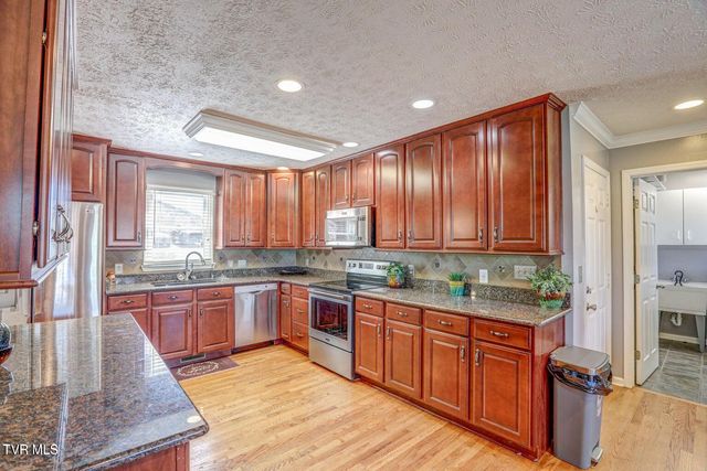 604 Snapps Ferry Road, Kingsport, TN 37663