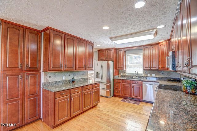604 Snapps Ferry Road, Kingsport, TN 37663