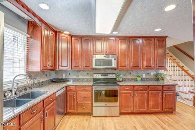 604 Snapps Ferry Road, Kingsport, TN 37663