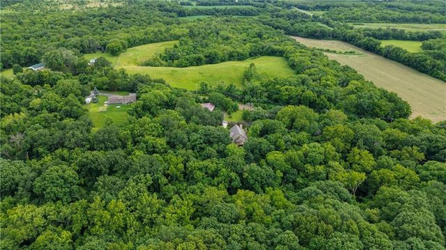 22700 E Blue Mills Road, Independence, MO 64058
