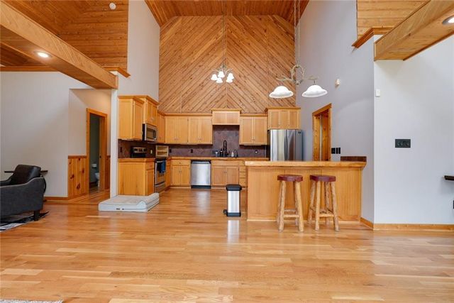 22700 E Blue Mills Road, Independence, MO 64058