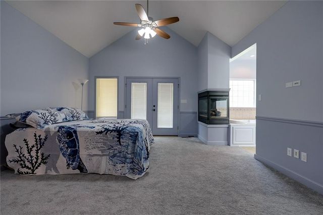 22700 E Blue Mills Road, Independence, MO 64058