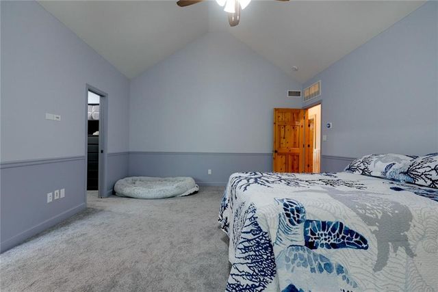 22700 E Blue Mills Road, Independence, MO 64058