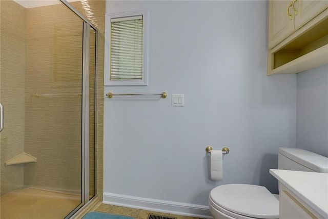 22700 E Blue Mills Road, Independence, MO 64058