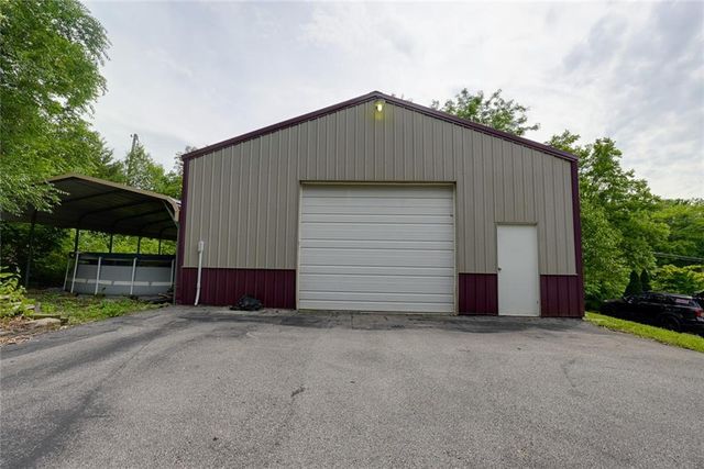22700 E Blue Mills Road, Independence, MO 64058