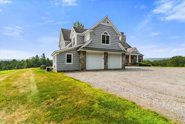 19 Old Town Road, Winhall, VT 05340