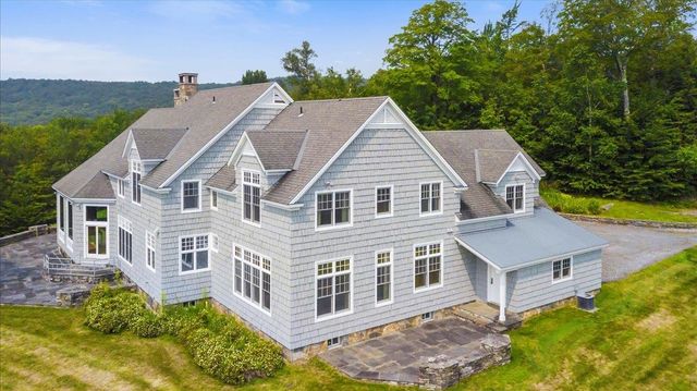 19 Old Town Road, Winhall, VT 05340