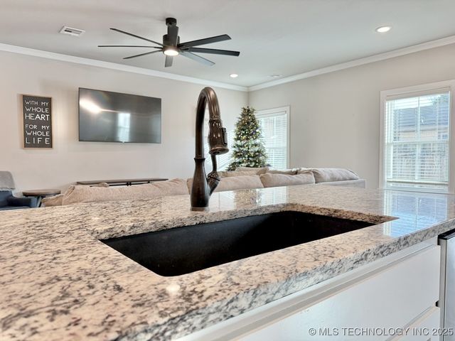 210 N 16th Street, Collinsville, OK 74021