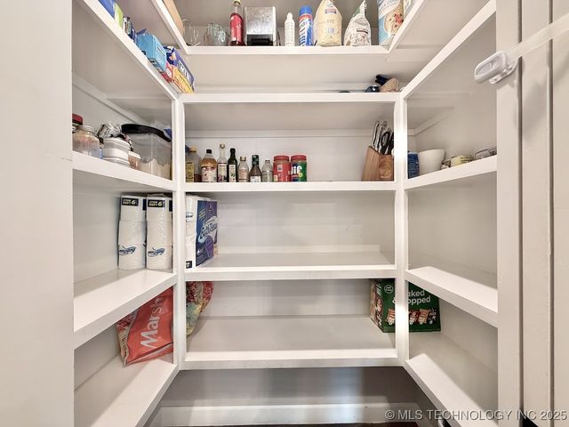 210 N 16th Street, Collinsville, OK 74021