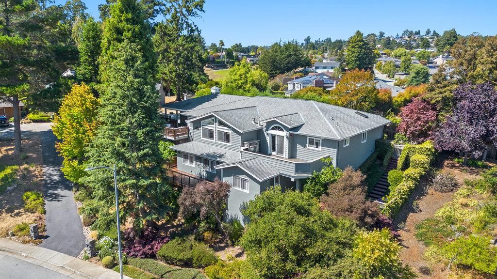 1325 Dolphin Drive, Aptos, CA 95003