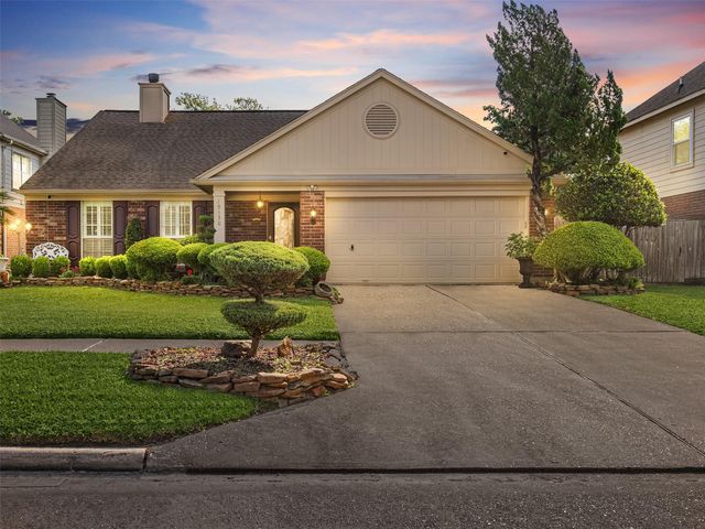 19130 Timber Trace Drive, Humble, TX 77346