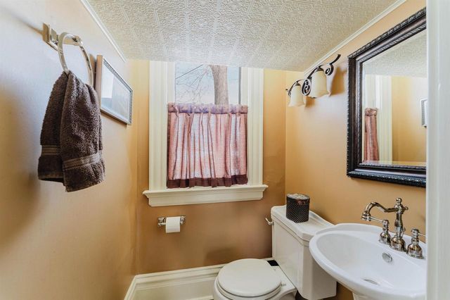 1552 ALGOMA BOULEVARD, Oshkosh, WI 54901