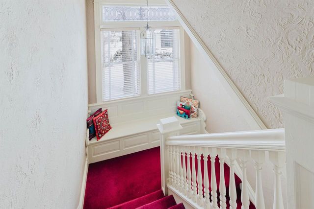 1552 ALGOMA BOULEVARD, Oshkosh, WI 54901