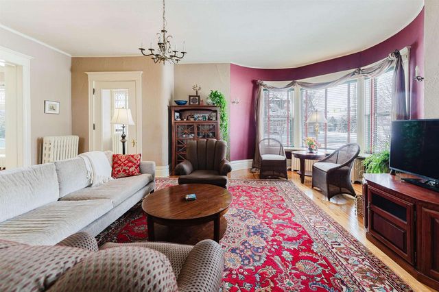 1552 ALGOMA BOULEVARD, Oshkosh, WI 54901